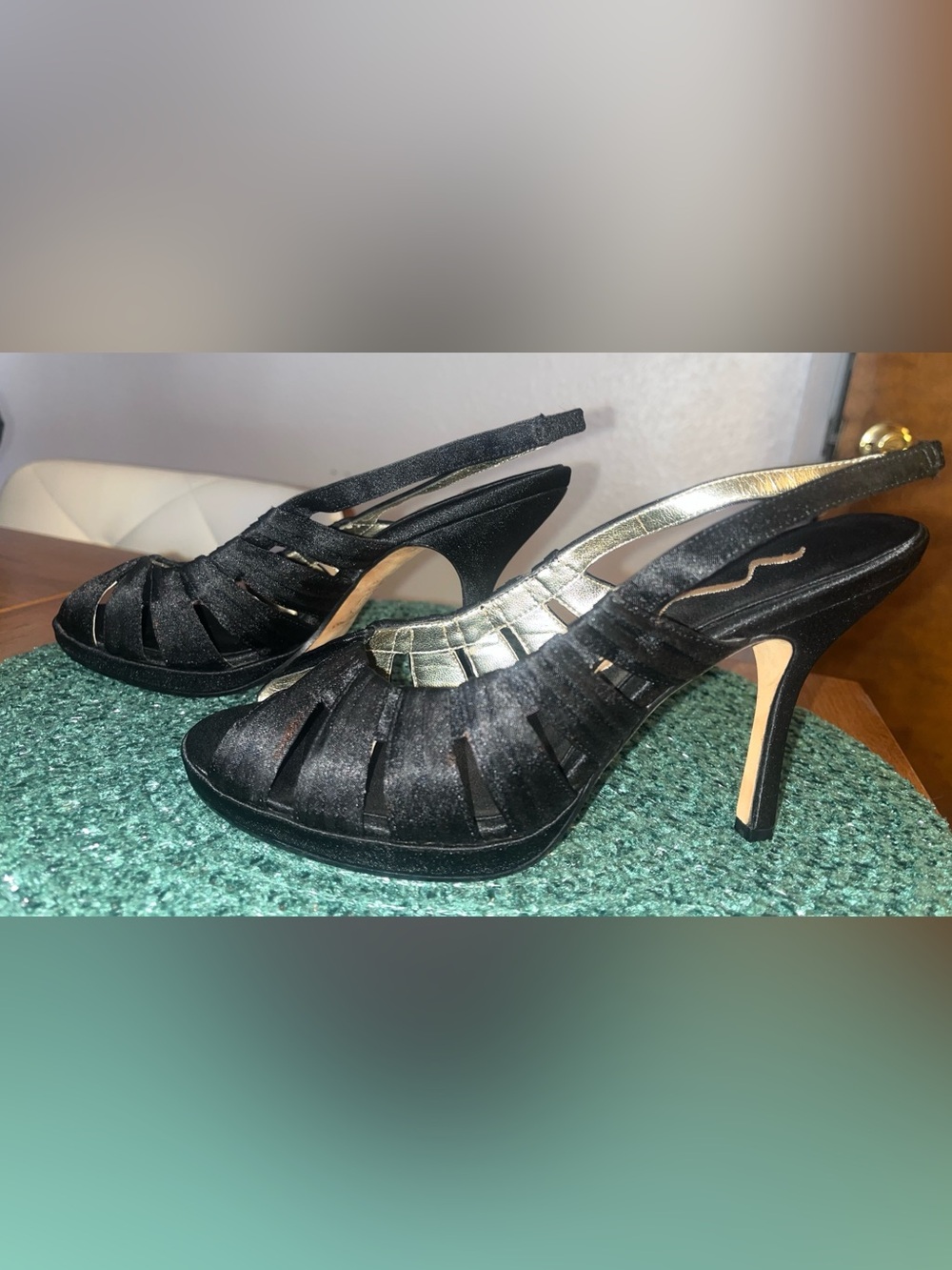 NINA Ghea Black Satin Peep-Toe Slingback Heels Sz 8